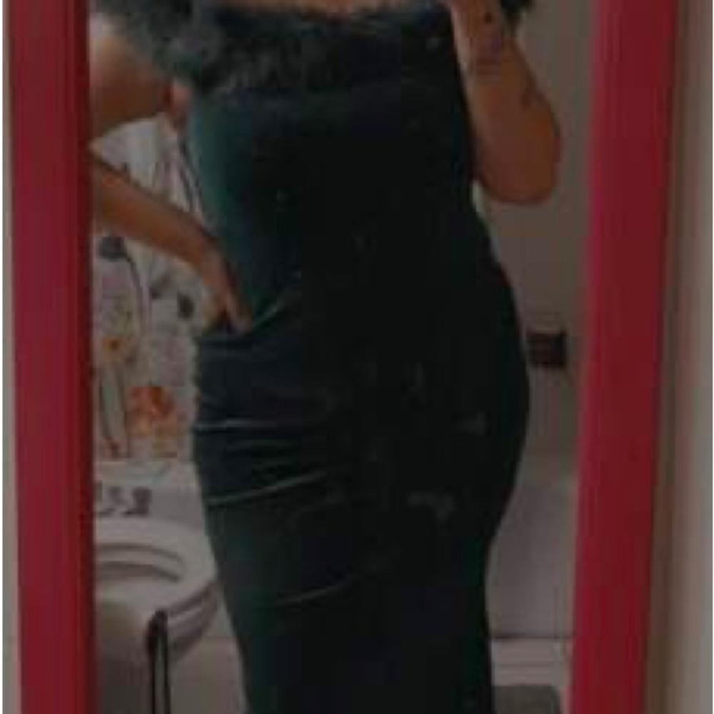 Plus Size Emerald Green Fuzzy Trim Mermaid Hem Glitter Bridesmaid Dress - Picture 6 of 10